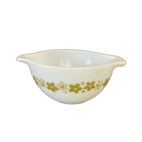 VTG Pyrex Crazy Daisy Spring Blossom Bowl #441 1.5 Pint Pouring Lip - Picture 1 of 5